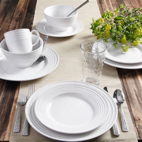 gibson home 16-piece dinnerware set